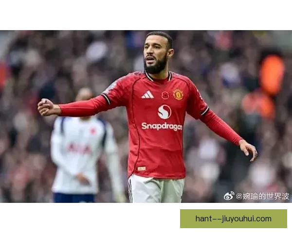 曼联官方宣布马兹拉维已顺利完成加盟后的首次合练并投入训练